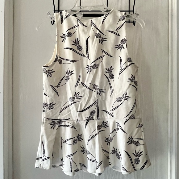Ann Taylor Black and White Pineapple Tank Top - Picture 5 of 8